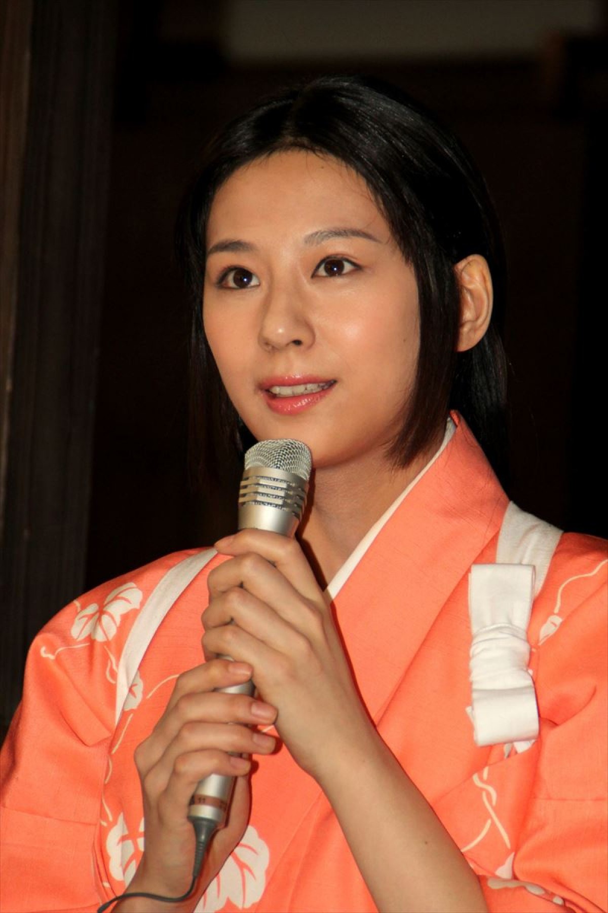 西内まりや、念願の初時代劇で正座に苦戦「フローリングで練習中です」