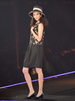 菜々緒、「第20回 東京ガールズコレクション 2015 SPRING／SUMMER」