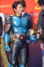 『スーパーヒーロー大戦GP 仮面ライダー3号』完成披露イベントに登壇した及川光博