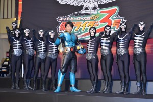 『スーパーヒーロー大戦GP 仮面ライダー3号』完成披露イベントに登壇した及川光博
