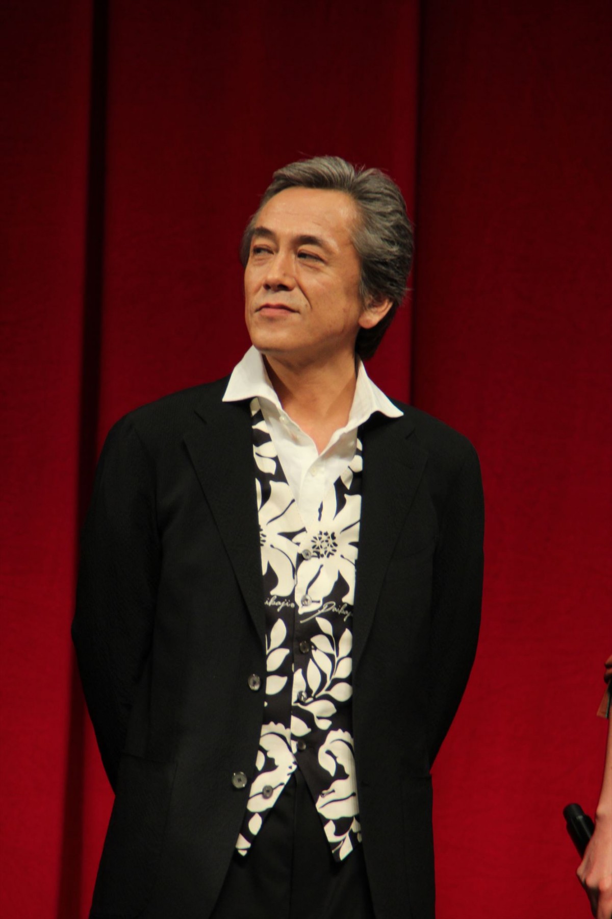 松坂桃李「前貼りは手強いヤツ」ユースケに毛を剃られ“ゲスなチャラ男”役に苦労