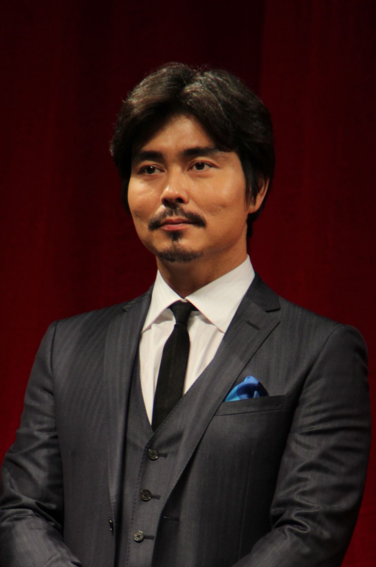 松坂桃李「前貼りは手強いヤツ」ユースケに毛を剃られ“ゲスなチャラ男”役に苦労