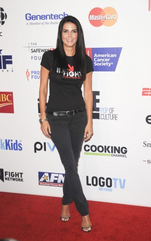 アンジー・ハーモン