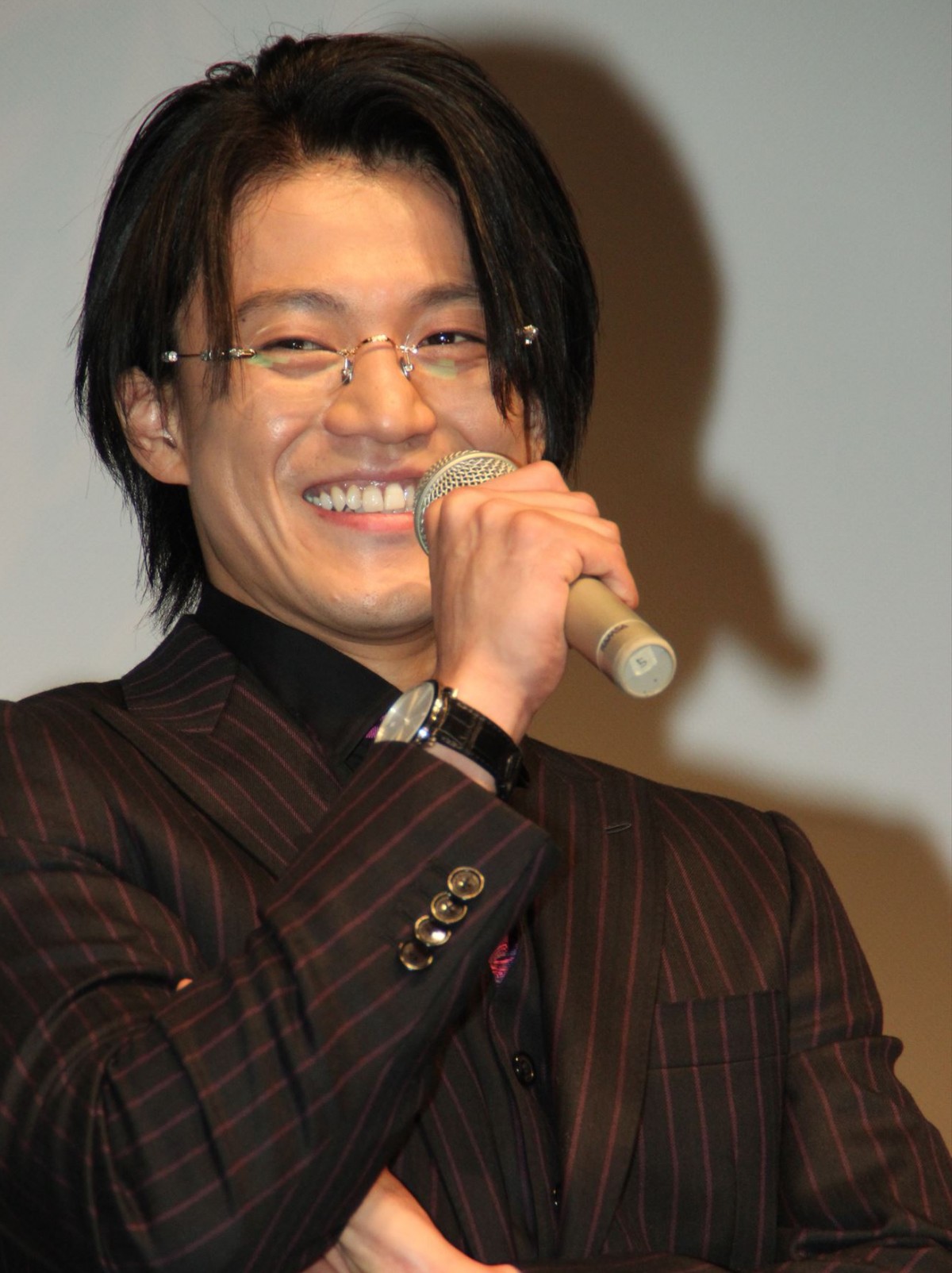 小栗旬、鶴瓶とのトークで家族の話も赤裸々に