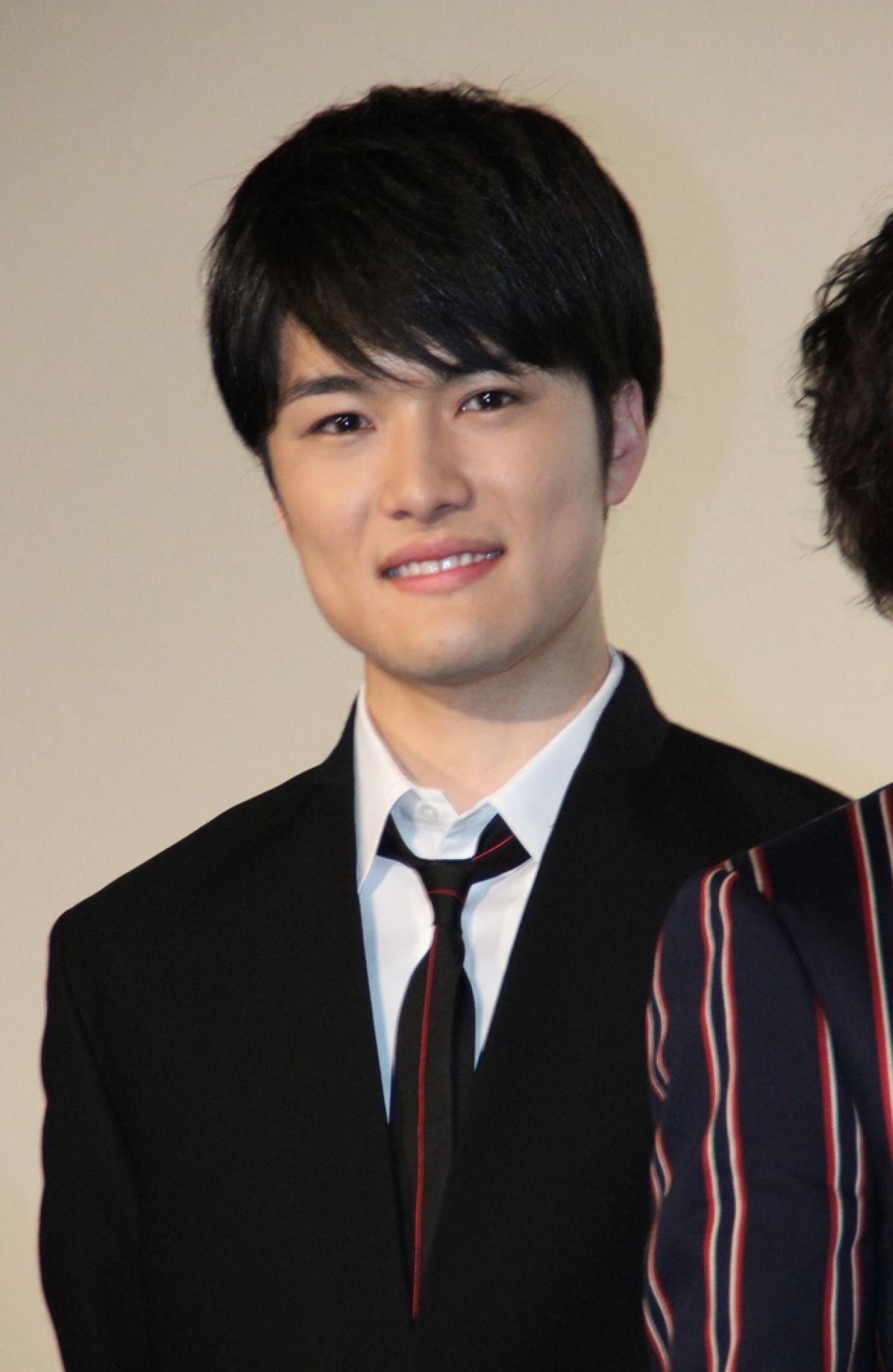 有村架純、感激！ 福士蒼汰ら男性キャストが手作りケーキをプレゼント