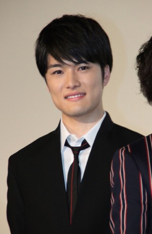 入江甚儀、『ストロボ・エッジ』初日舞台挨拶に登場