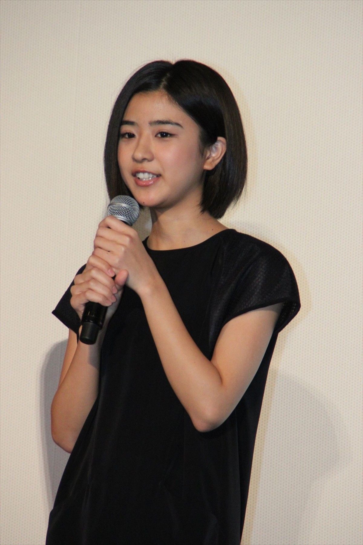 有村架純、感激！ 福士蒼汰ら男性キャストが手作りケーキをプレゼント