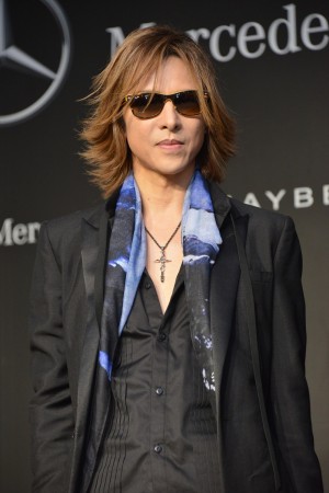 “「Mercedes‐Benz Fashion Week TOKYO」2015‐16　秋冬”オープニングイベントに登場したYOSHIKI