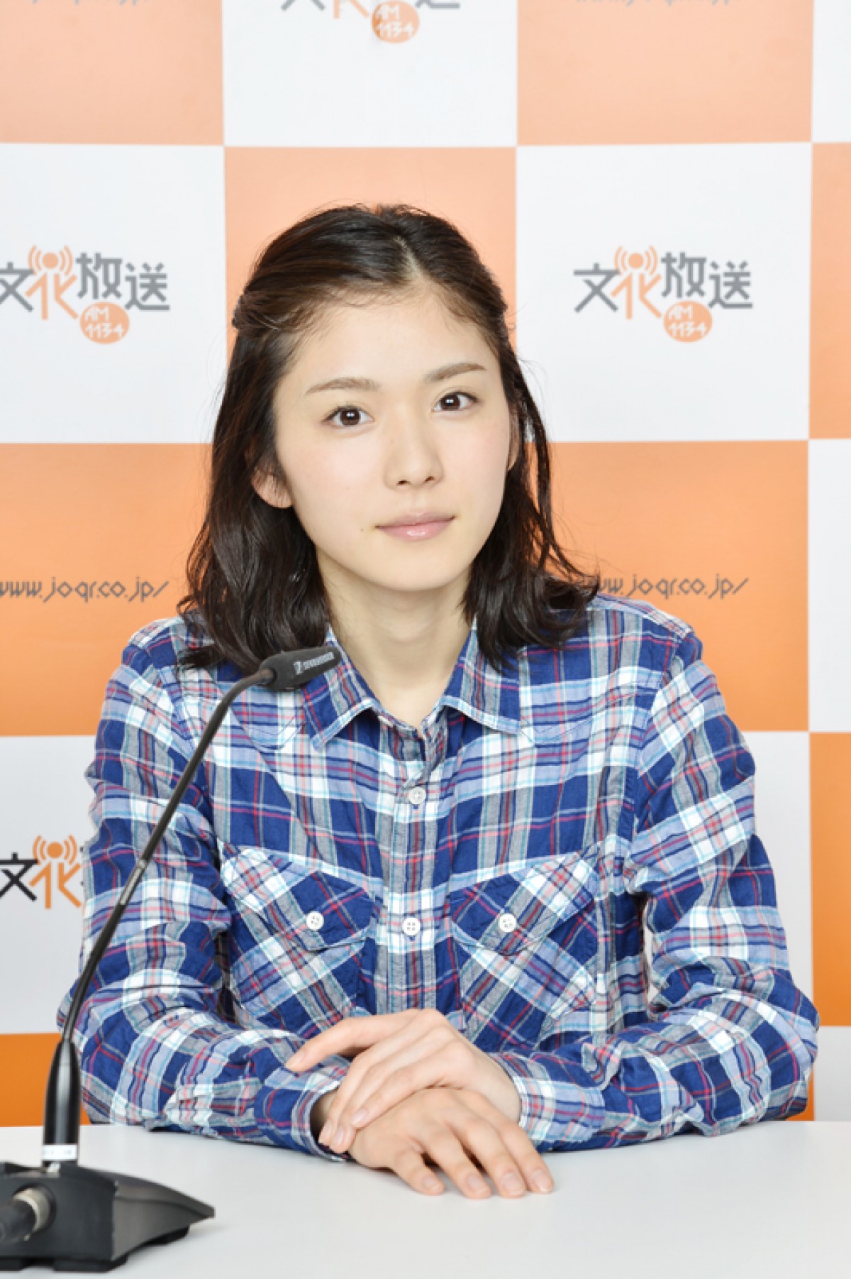 松岡茉優、大好きなラジオで初のレギュラーパーソナリティに!