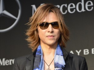 “「Mercedes‐Benz Fashion Week TOKYO」2015‐16　秋冬”オープニングイベントに登場したYOSHIKI