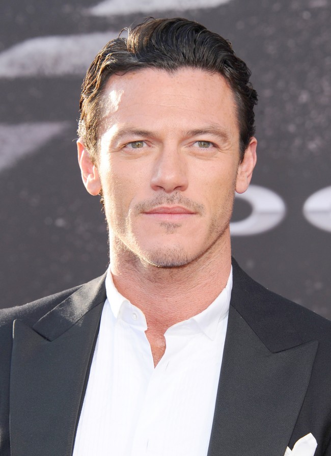 ルーク・エヴァンス、Luke Evans