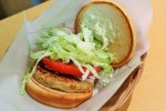 モスバーガー新商品発表会　「ソイ野菜バーガー アボカドソース」