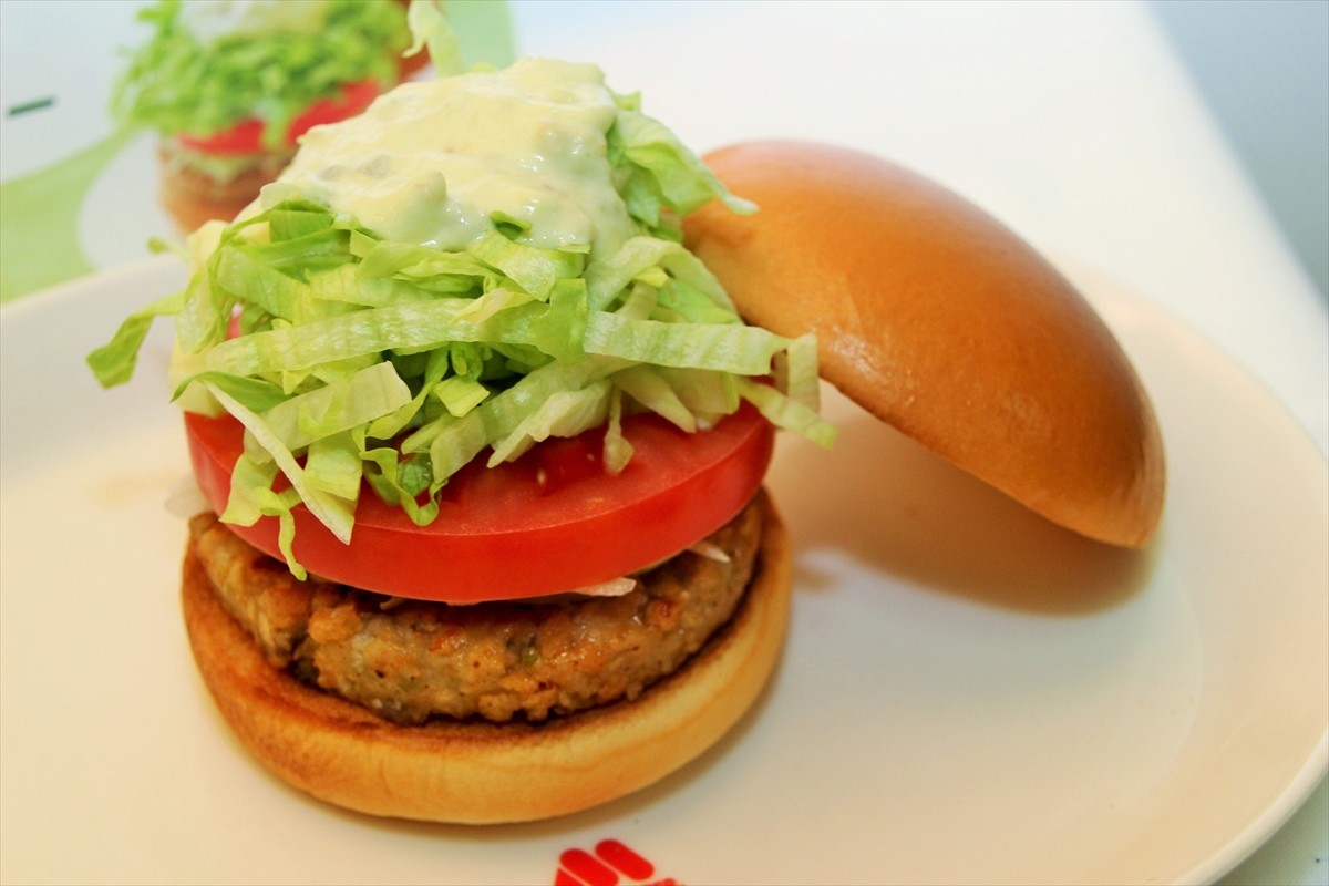 モスバーガー、健康意識の新商品発売！大豆・豆乳使用のバーガーを一足早く食べてきた