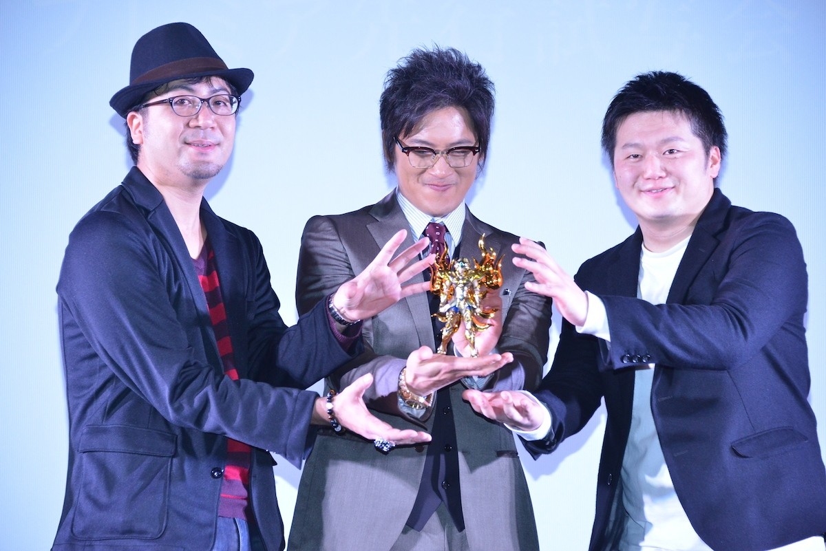 細川茂樹、ペガサス流星拳を披露！『聖闘士星矢』新シリーズのフィギュアCMに出演