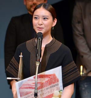 「第3回ジャパンアクションアワード」授賞式に登壇した武井咲