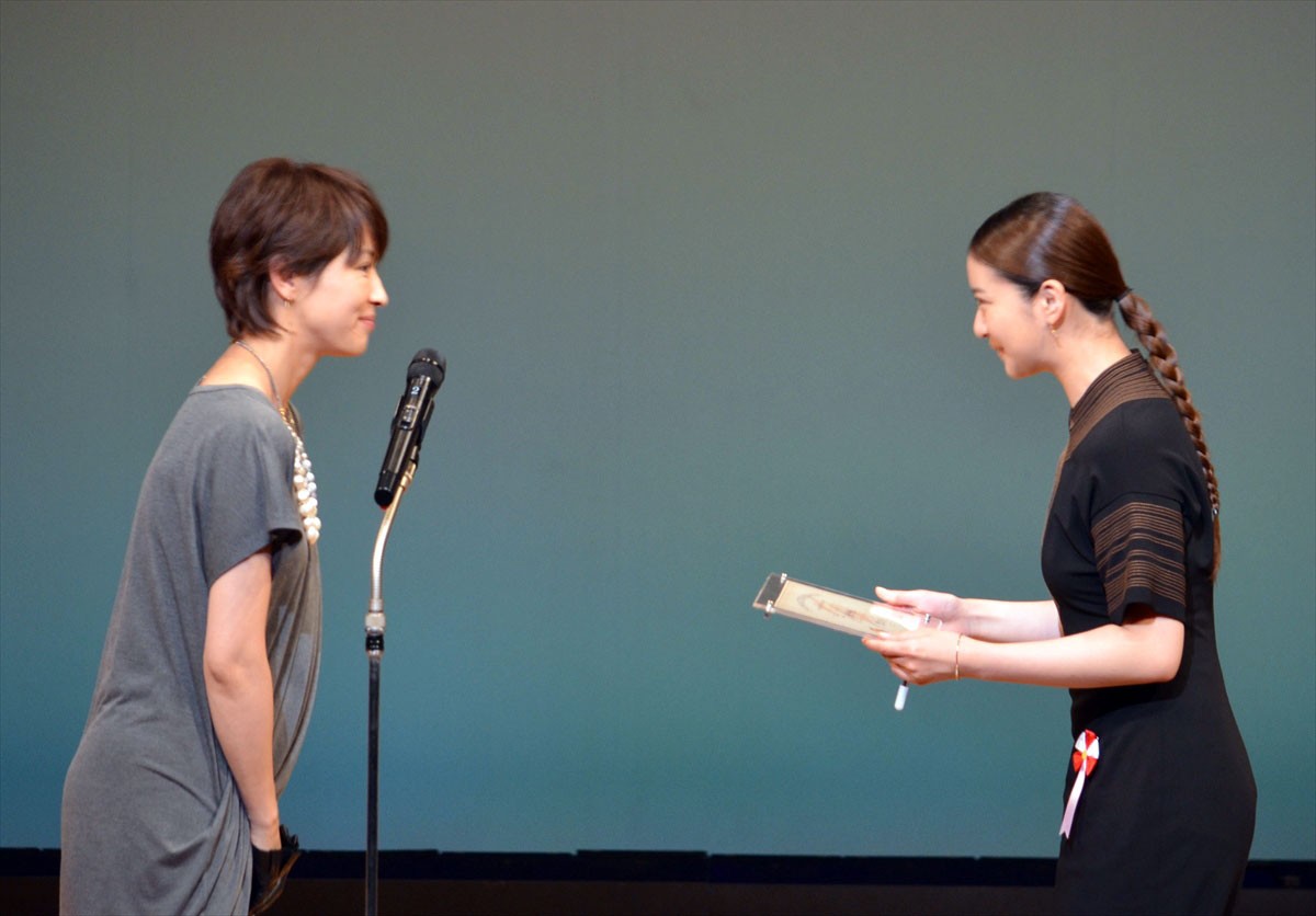 『るろ剣』武井咲、ベストアクション女優賞を受賞！佐藤健に「イェーイ！と伝えたい」