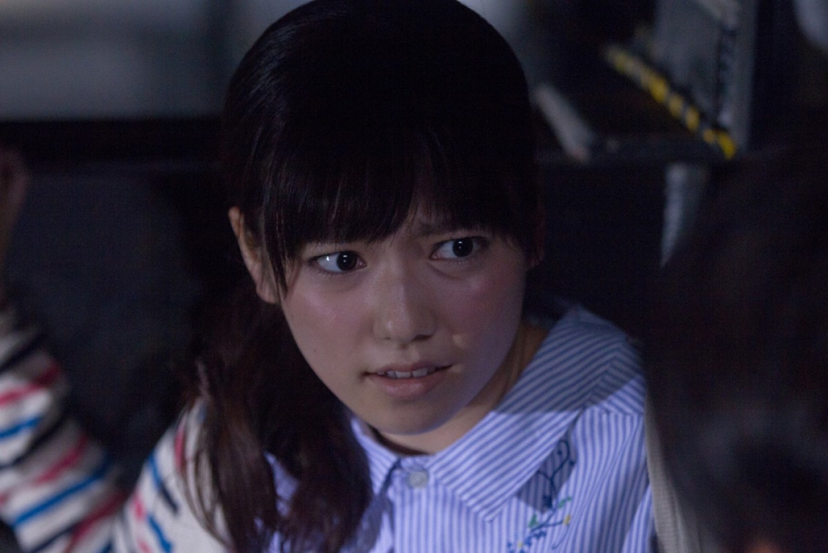 AKB島崎遥香の怯えた表情…何かが映り込んだ戦慄の『劇場霊』特報解禁