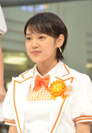 小関舞、カントリー・ガールズ デビューシングル発売記念イベントにて