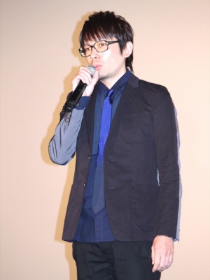 『エイプリルフールズ』公開初日舞台挨拶に登場した石川淳一監督