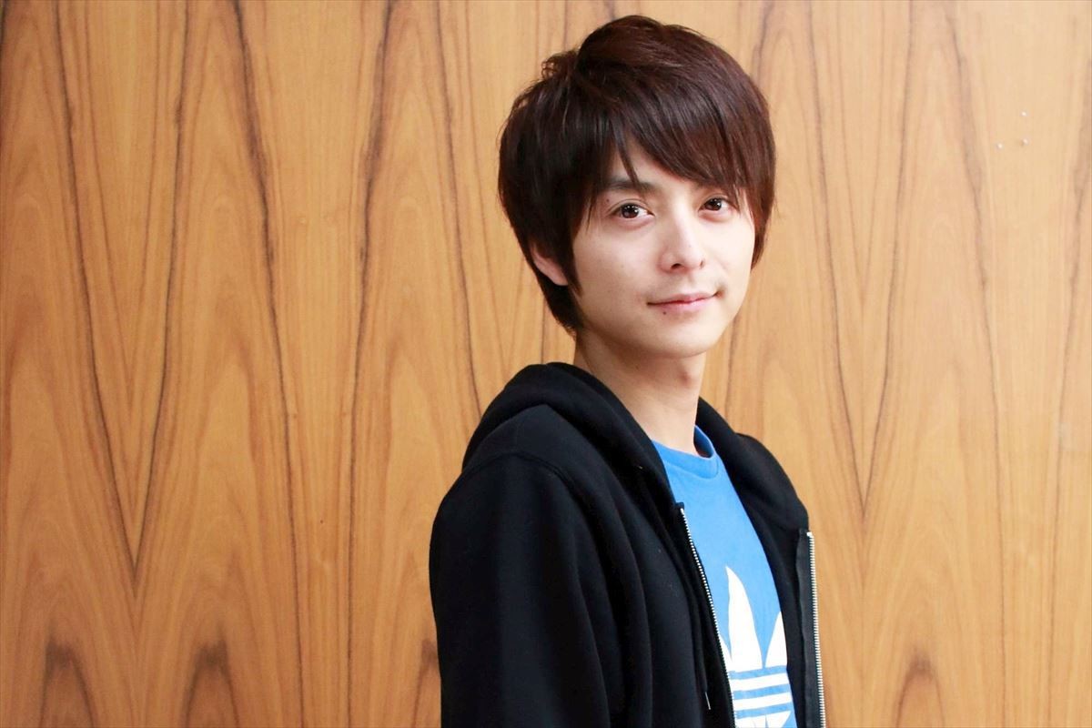 小池徹平、見どころは“デスミュ”　舞台『デスノート』は「歌いながらテニスします」