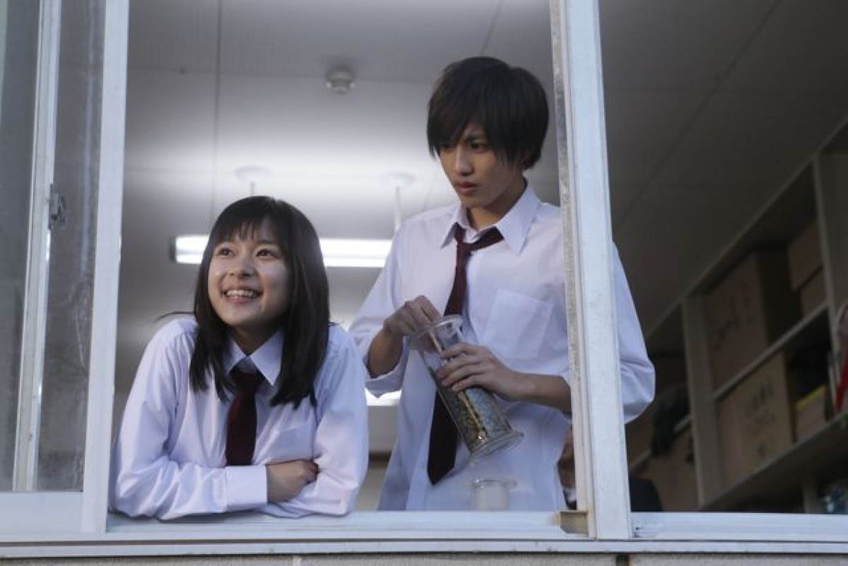 志尊淳、丸山桂里奈にアゴクイ！ 丸山デレデレ「上手ですね」