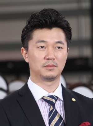 新井浩文、、ドラマ『アイムホーム』制作発表記者会見にて