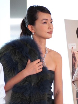 長谷川京子、『マザー・ゲーム～彼女たちの階級～』舞台挨拶にて