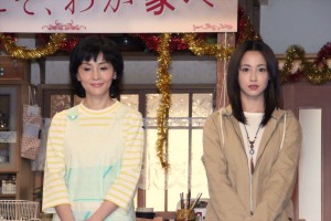 南果歩、沢尻エリカ、ドラマ『ようこそ、わが家へ』記者会見にて