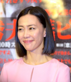 ドラマ『64（ロクヨン）』記者会見に登場した木村佳乃