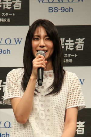 松下奈緒、『闇の伴走者』完成披露試写会にて