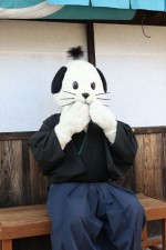 『猫侍』の宣伝部長に就任したニャンまげ