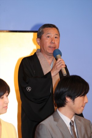 『まんまこと～麻之助裁定帳～』制作発表に出席した柳家小