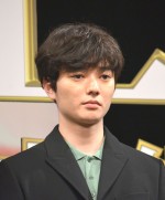 寄生獣 完結編』完成披露舞台挨拶に登場した染谷将太