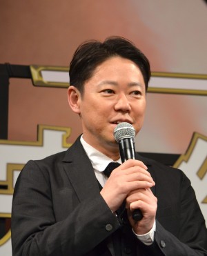 『寄生獣 完結編』完成披露舞台挨拶に登場した阿部サダヲ