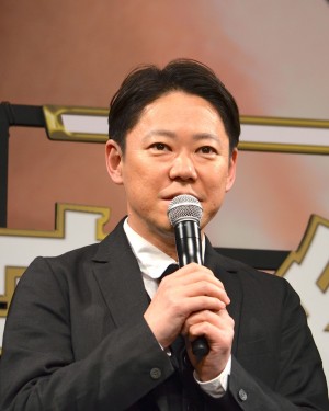 『寄生獣 完結編』完成披露舞台挨拶に登場した阿部サダヲ