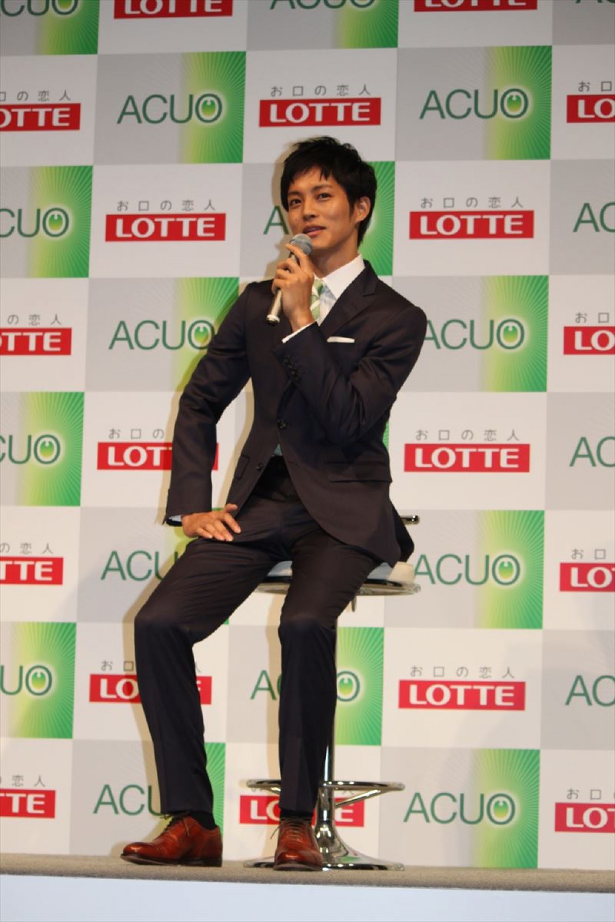 松坂桃李、意中の女性の存在を否定　一方、アントニーから「チューしようと思った」