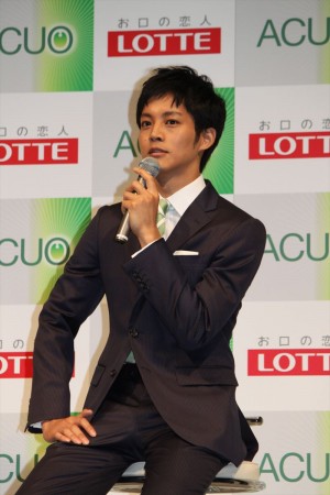 松坂桃李、ロッテガム「ACUO」新CM発表会にて