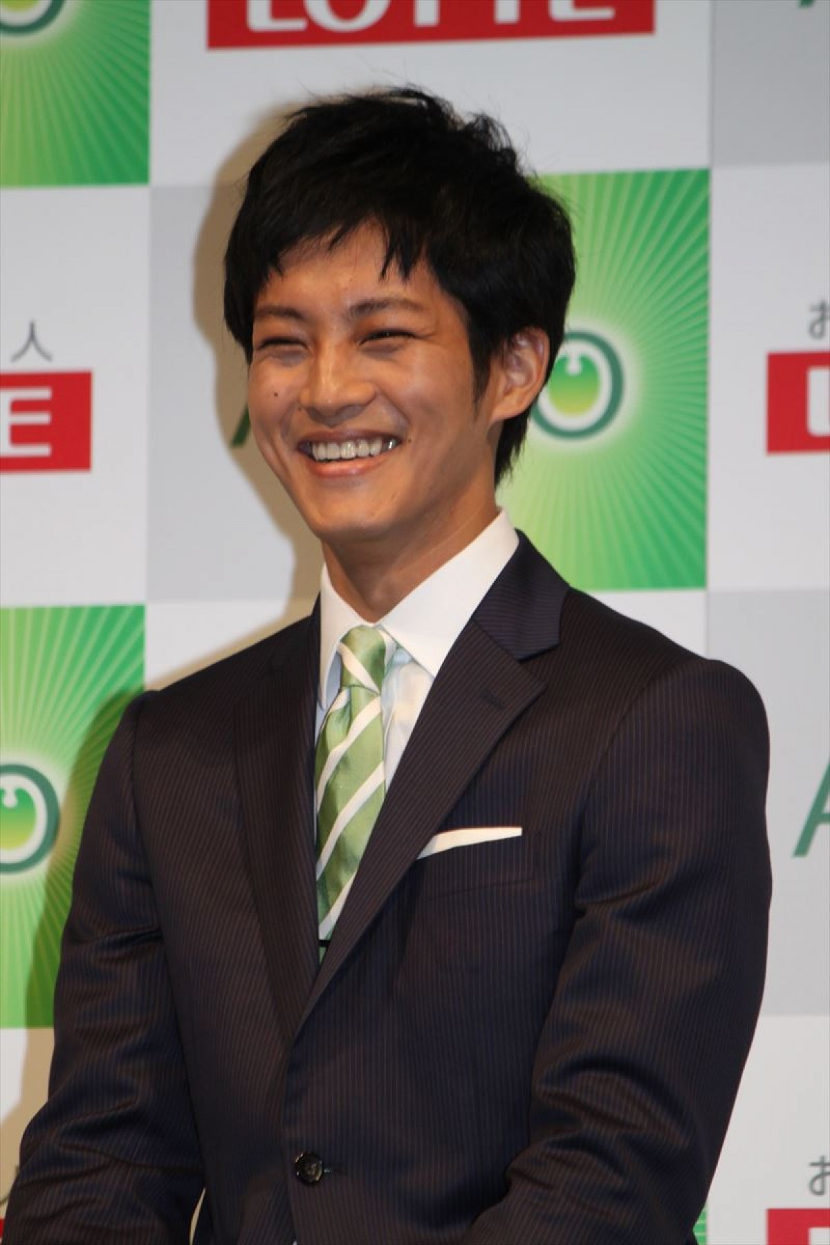 松坂桃李、意中の女性の存在を否定　一方、アントニーから「チューしようと思った」