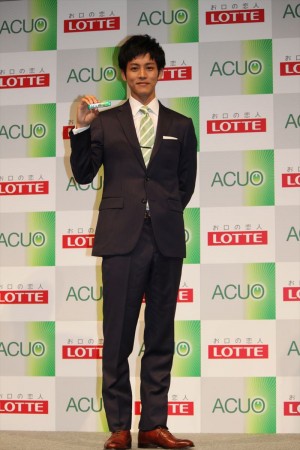 松坂桃李、ロッテガム「ACUO」新CM発表会にて