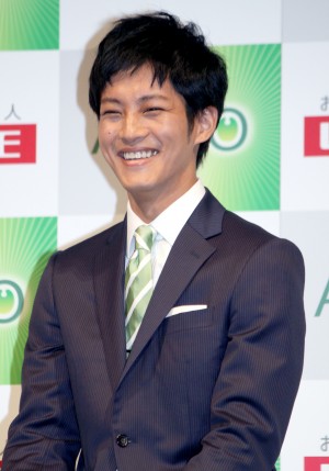 松坂桃李、ロッテガム「ACUO」新CM発表会にて