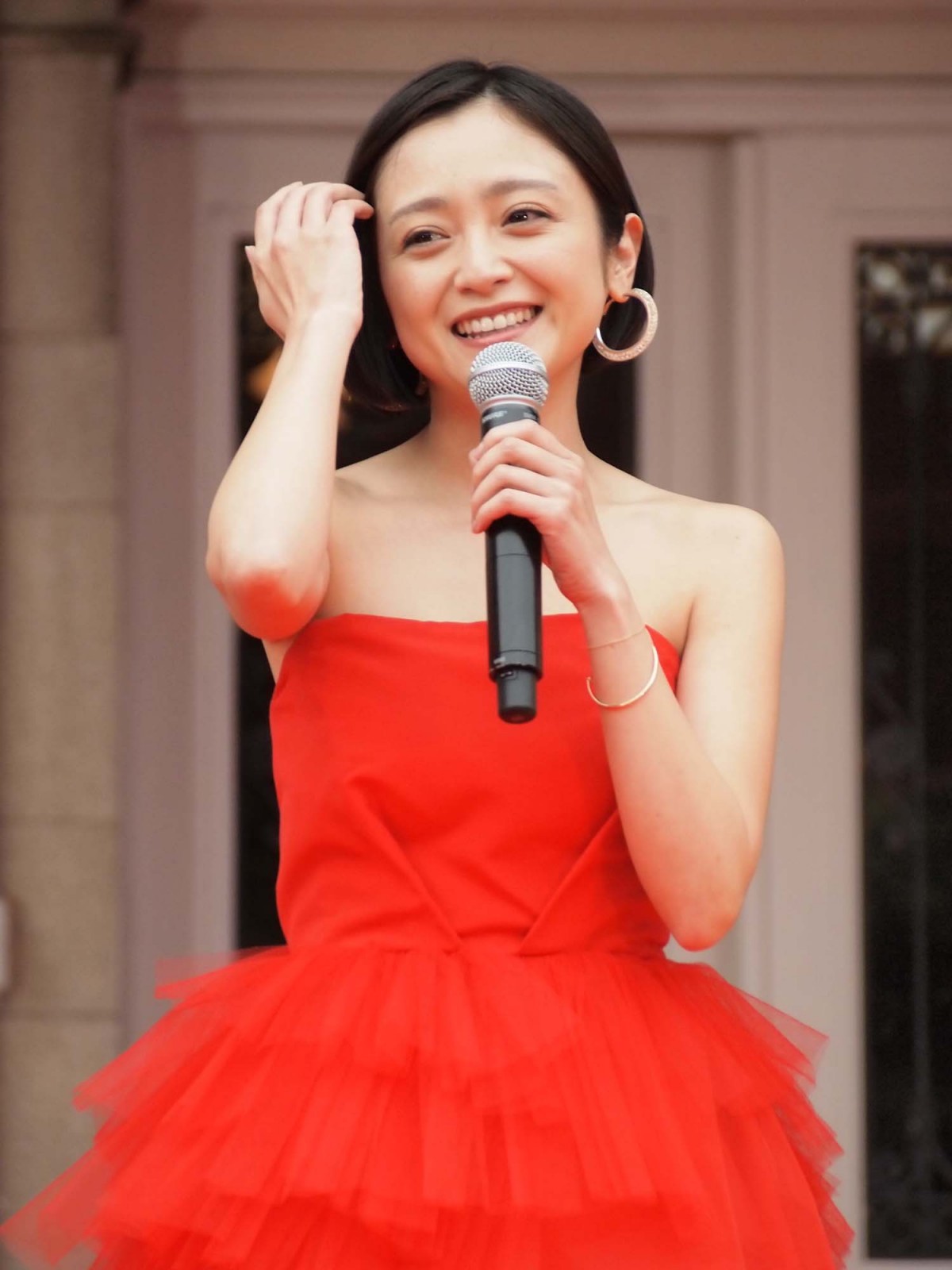 田中麗奈「魅力にやられちゃいました」水谷豊にメロメロ