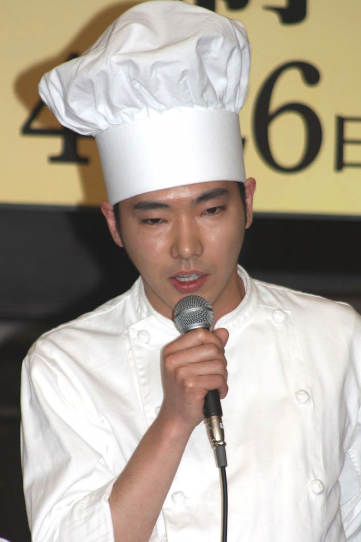 佐藤健、料理人役も包丁持つのは初めて「刀は持っていましたけど…」