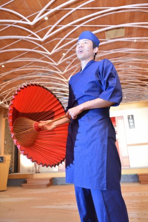 「日清麺職人」新CM発表会に登場した松岡修造