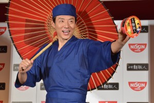 「日清麺職人」新CM発表会に登場した松岡修造
