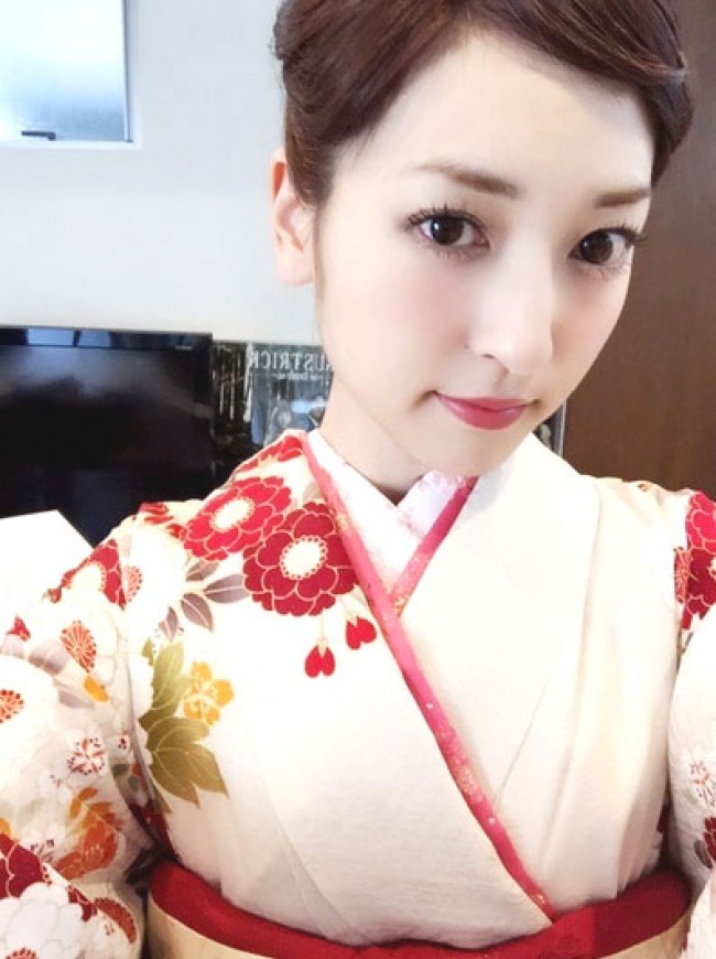 神田沙也加、着物姿で「総理と桜を見る会」に参加