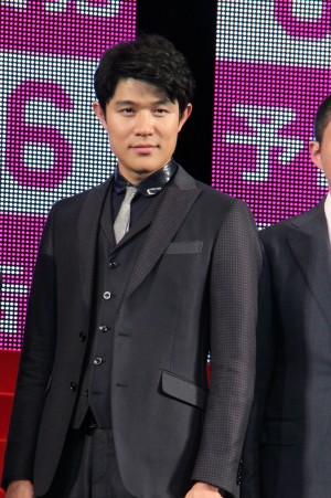 『予告犯』完成披露舞台挨拶に登壇した鈴木亮平