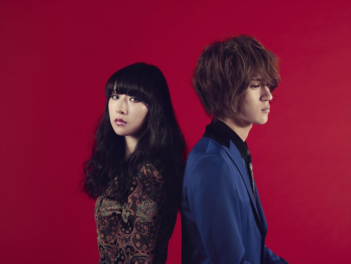 トリンドル玲奈、血まみれセーラーで逃げ惑う！『リアル鬼ごっこ』予告編解禁