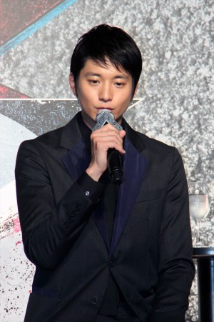 『劇場版 Sエス‐最後の警官‐』製作報告会に出席した向井理