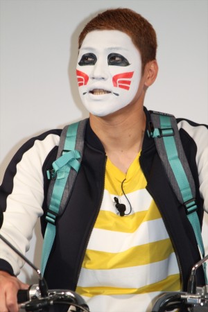 Honda「二輪車新TVCM発表会」出席したゴールデンボンバー