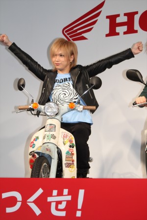 Honda「二輪車新TVCM発表会」出席したゴールデンボンバー